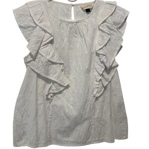Universal Thread Women’s White Eyelet Ruffle Top Size Small